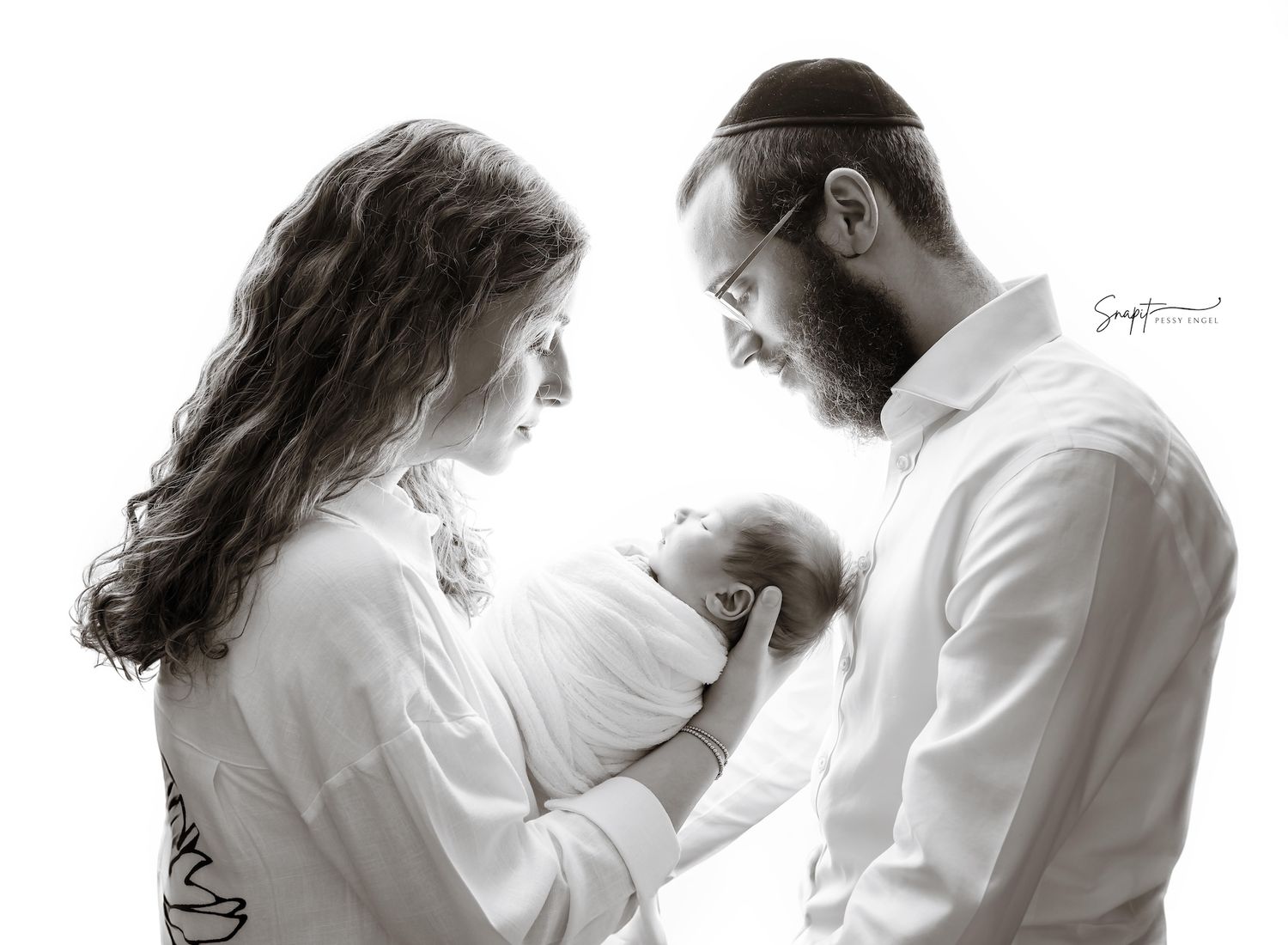 newborn portrait studio Mantoloking Borough, professional newborn photos, Lakewood NJ baby photography