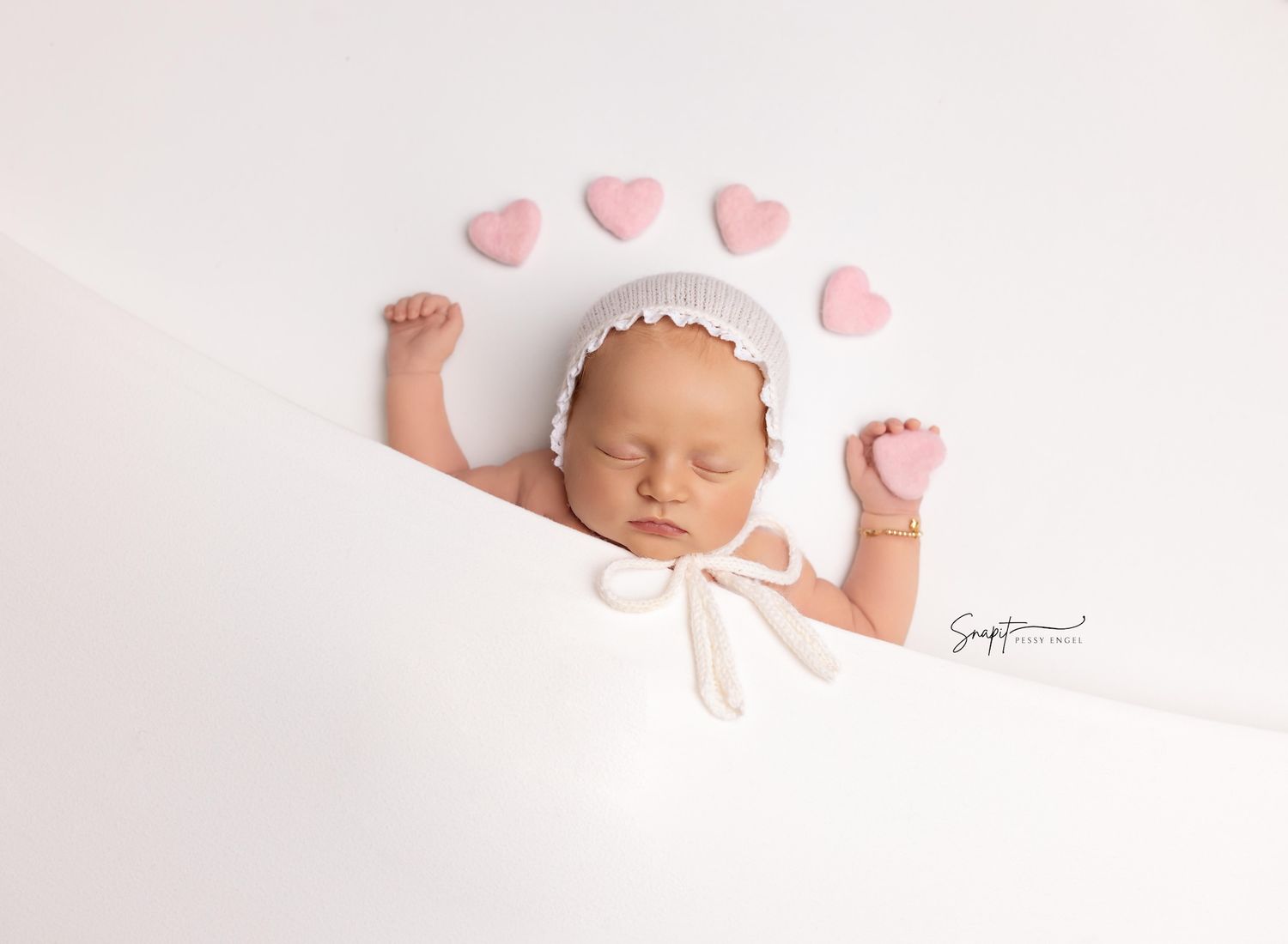 newborn photos near me, newborn photography packages, best NJ newborn photographers, studio newborn session