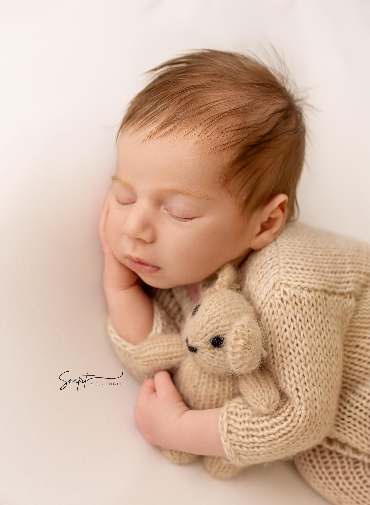 newborn portrait studio Mantoloking Borough, professional newborn photos, Lakewood NJ baby photography