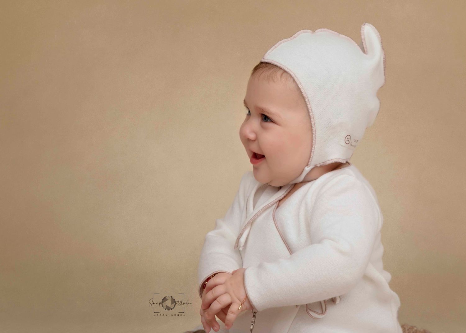 best baby portrait studio Lakewood NJ, baby photography packages, baby milestones Lakewood NJ, professional baby photos near me