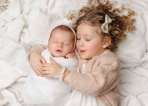 newborn photos near me, newborn photography packages, best NJ newborn photographers, studio newborn session