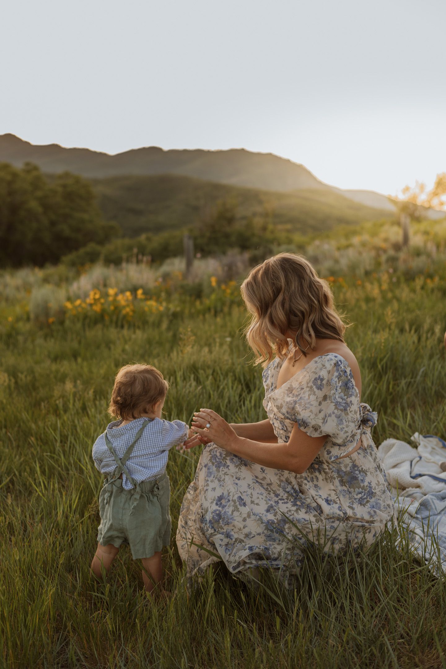 Utah wedding photographer capturing warm, moody bridal portraits. Florida wedding photographer documenting intimate