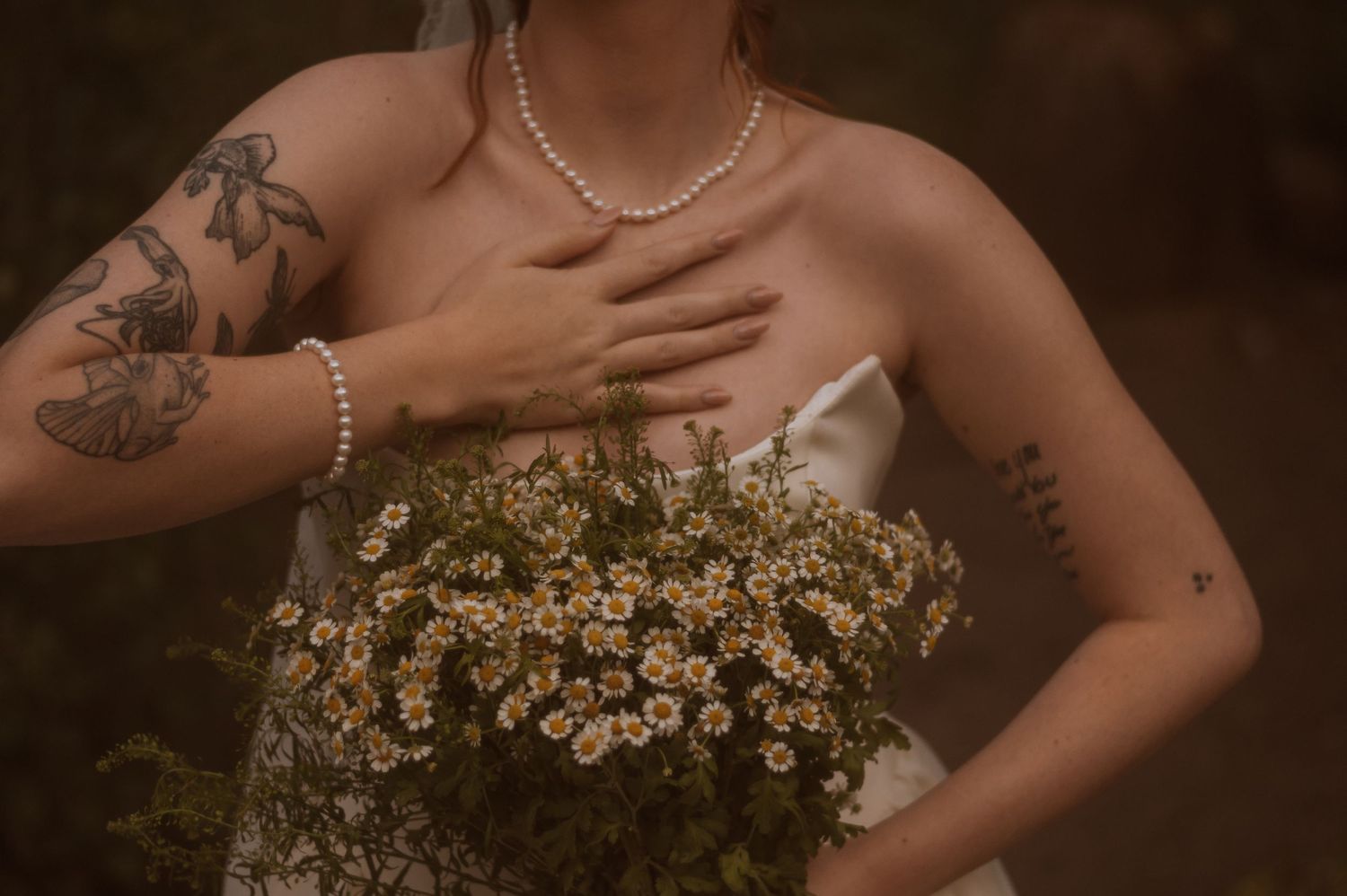 Utah wedding photographer capturing warm, moody bridal portraits. Florida wedding photographer documenting intimate vintage moments