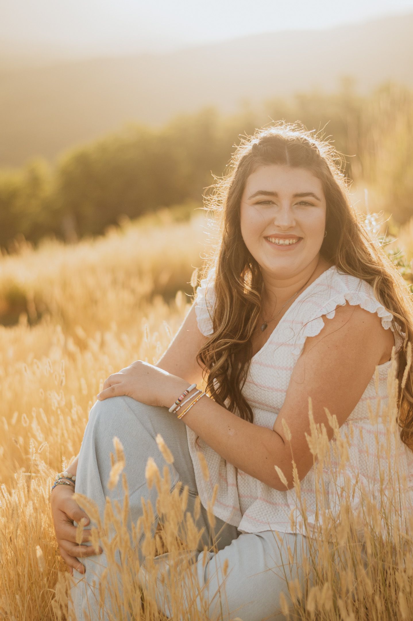 Warm, moody vintage cinematic maternity motherhood and wedding photography in Northern Utah & Florida. Emotive, storytelling images for brid