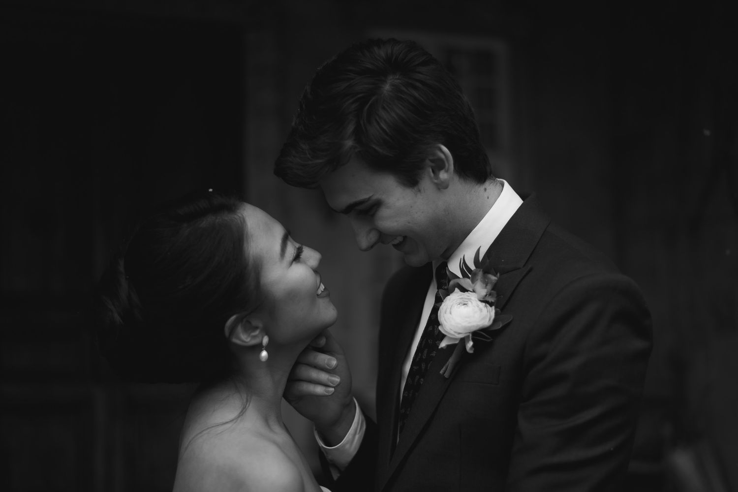 Utah wedding photographer capturing warm, moody bridal portraits. Florida wedding photographer documenting intimate