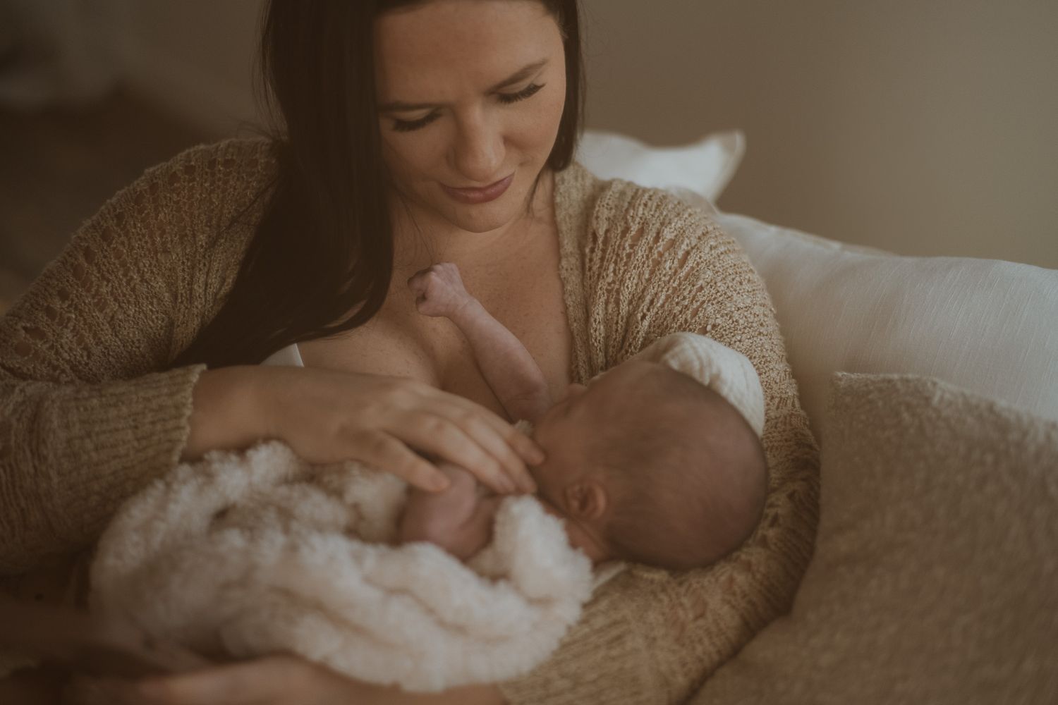 Warm, moody vintage cinematic maternity motherhood and wedding photography in Northern Utah & Florida. Emotive, storytelling images for brid