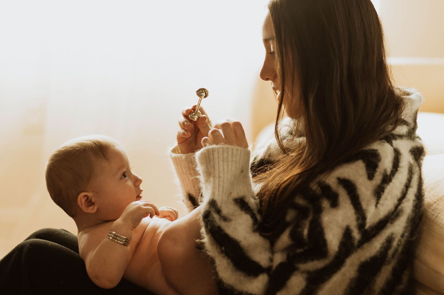 Warm, moody vintage cinematic maternity motherhood and wedding photography in Northern Utah & Florida. Emotive, storytelling images for brid