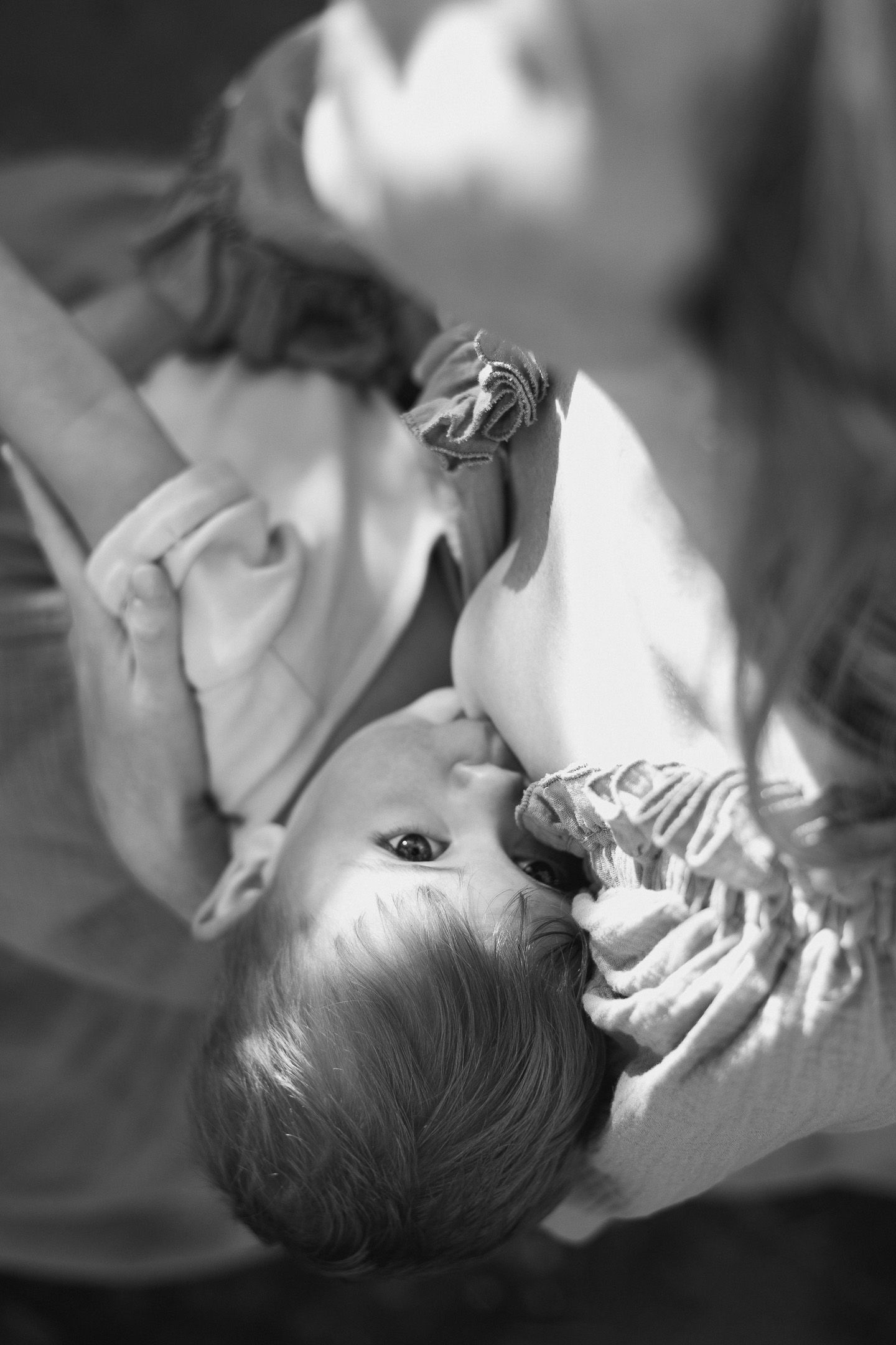 Motherhood maternity photographer in Northern Utah capturing warm, storytelling portraits of a mother
Florida family maternity photographer