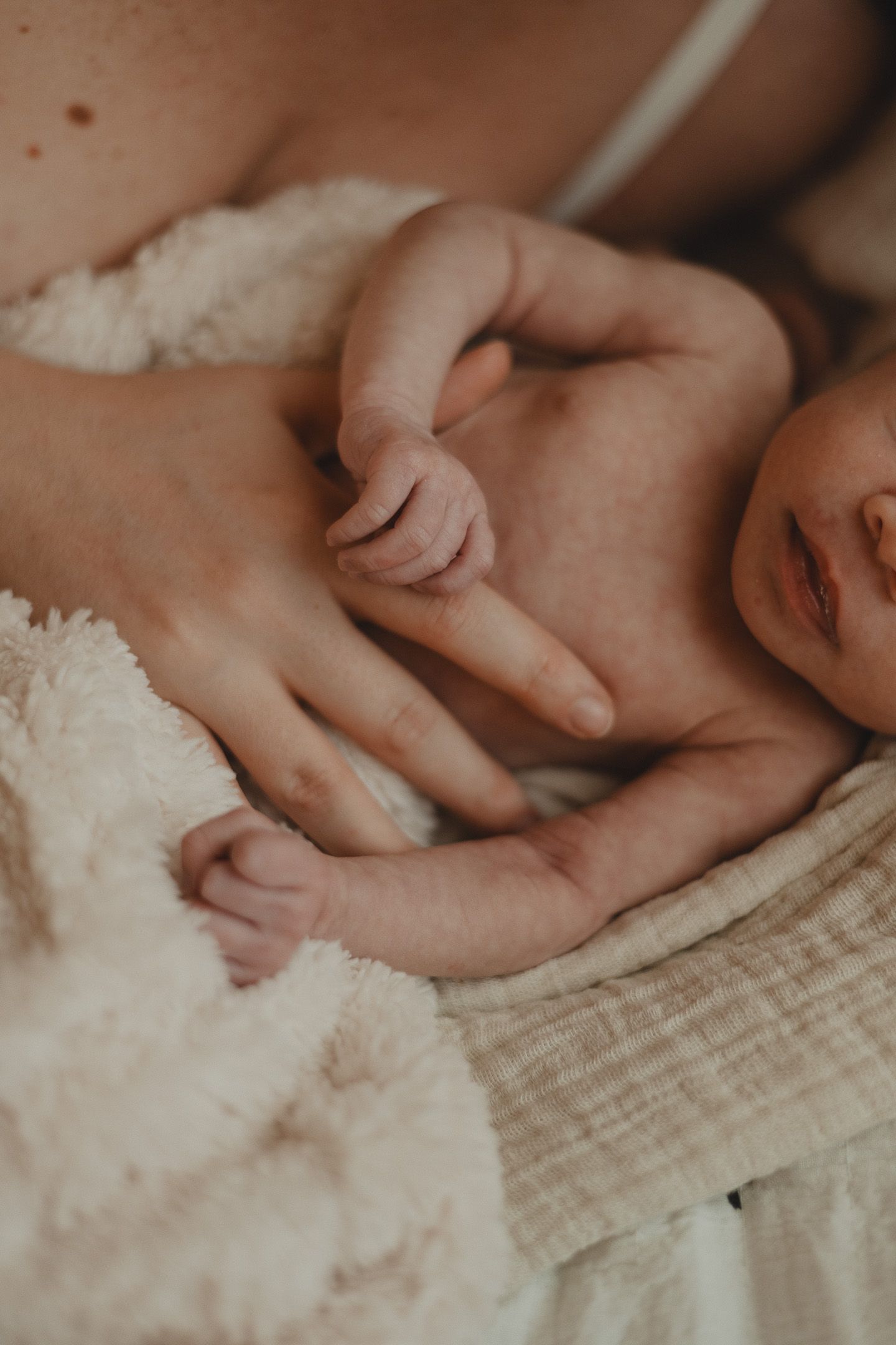 Warm, moody vintage cinematic maternity motherhood and wedding photography in Northern Utah & Florida. Emotive, storytelling images for brid