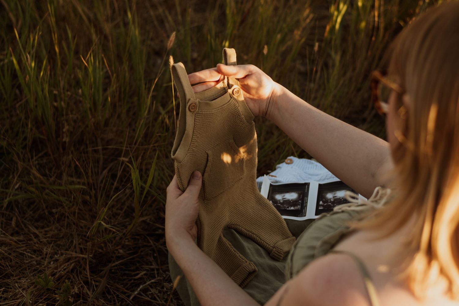 Utah wedding photographer capturing warm, moody bridal portraits. Florida wedding photographer documenting intimate