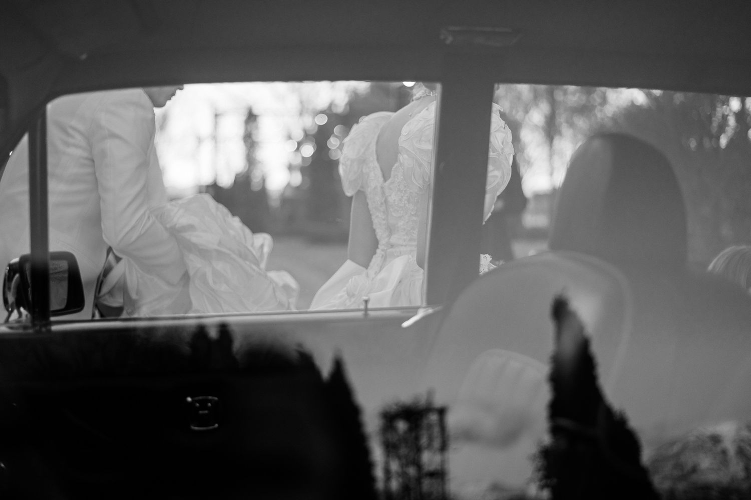 Utah wedding photographer capturing warm, moody bridal portraits. Florida wedding photographer documenting intimate