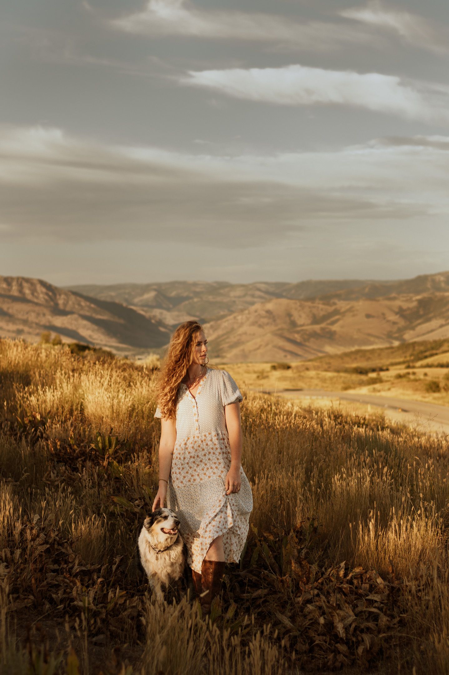 Warm, moody vintage cinematic maternity motherhood and wedding photography in Northern Utah & Florida. Emotive, storytelling images for brid