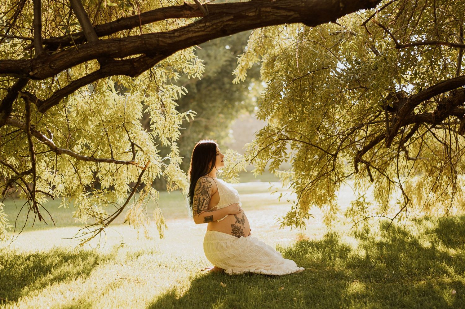 Utah wedding photographer capturing warm, moody bridal portraits. Florida wedding photographer documenting intimate
