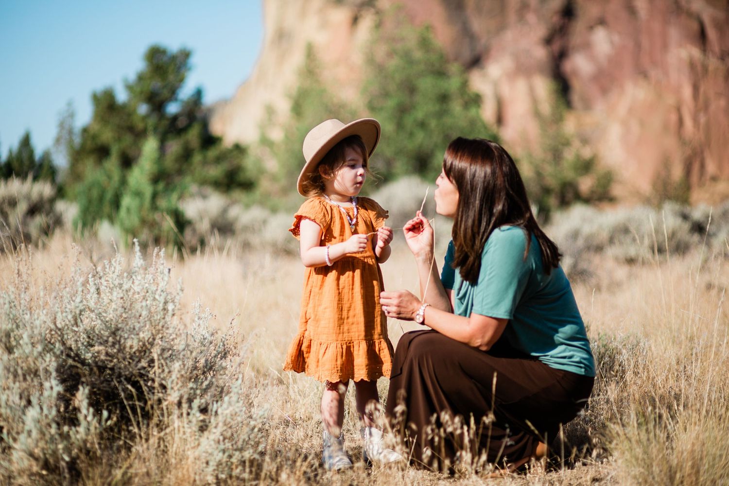 Portrait of a family in Bend, Oregon at Smith Rock