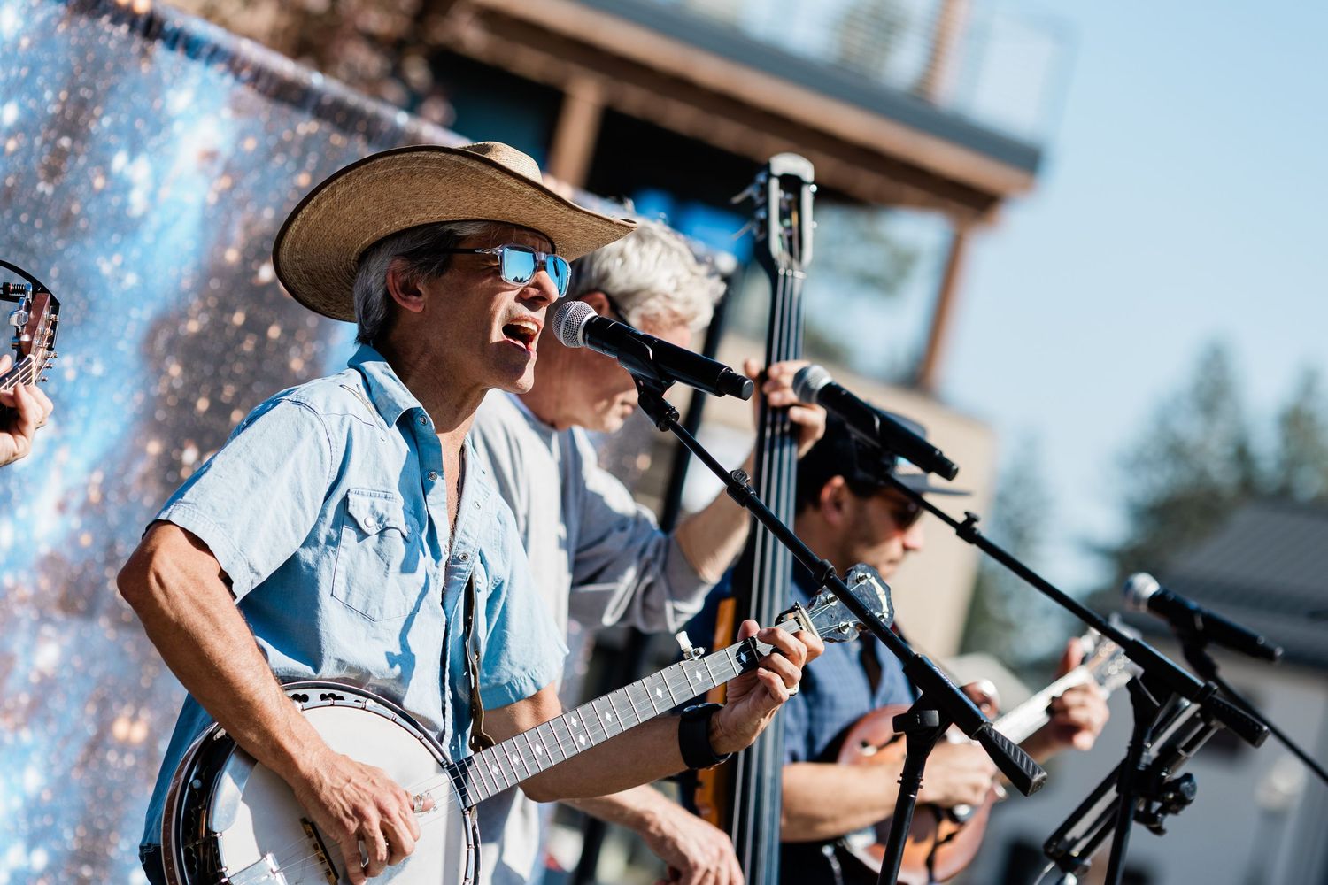 Musicians playing music outdoors in Bend, Oregon