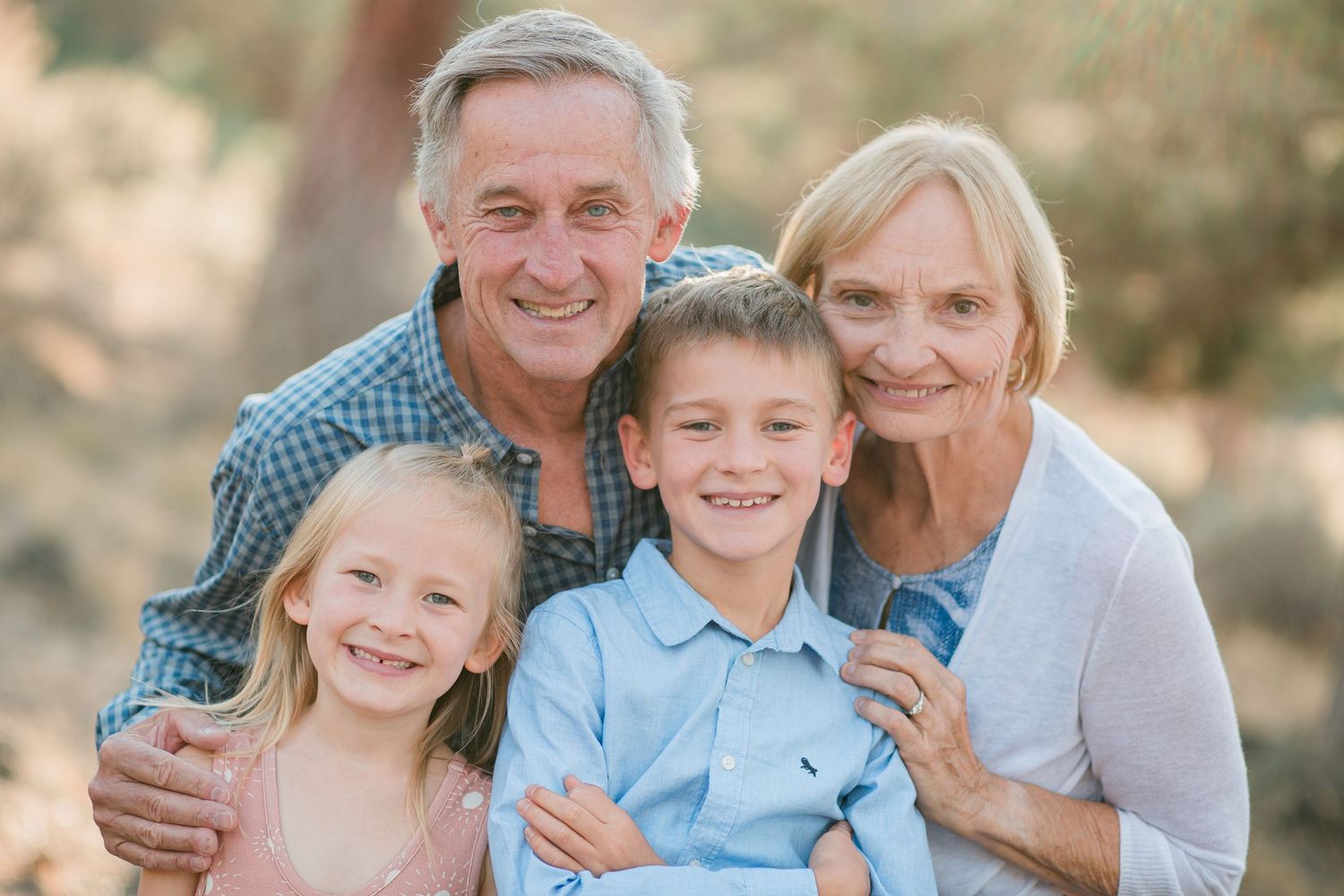 Portrait of a family in Bend, Oregon in Sunriver