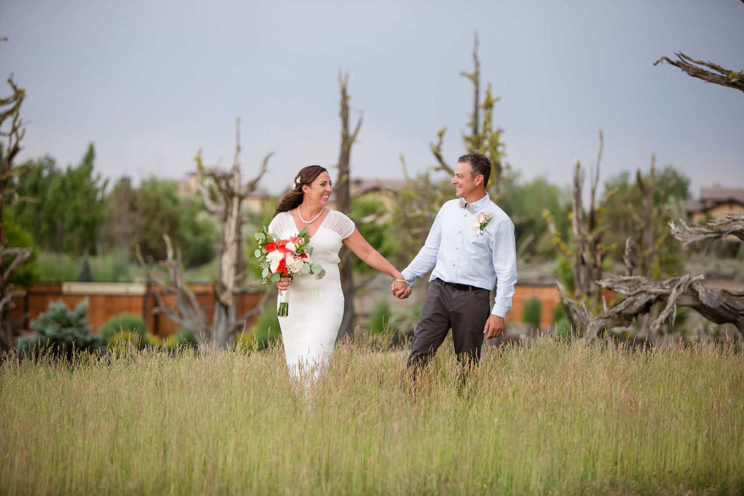 Wedding couple in Pronghorn in Bend, Oregon