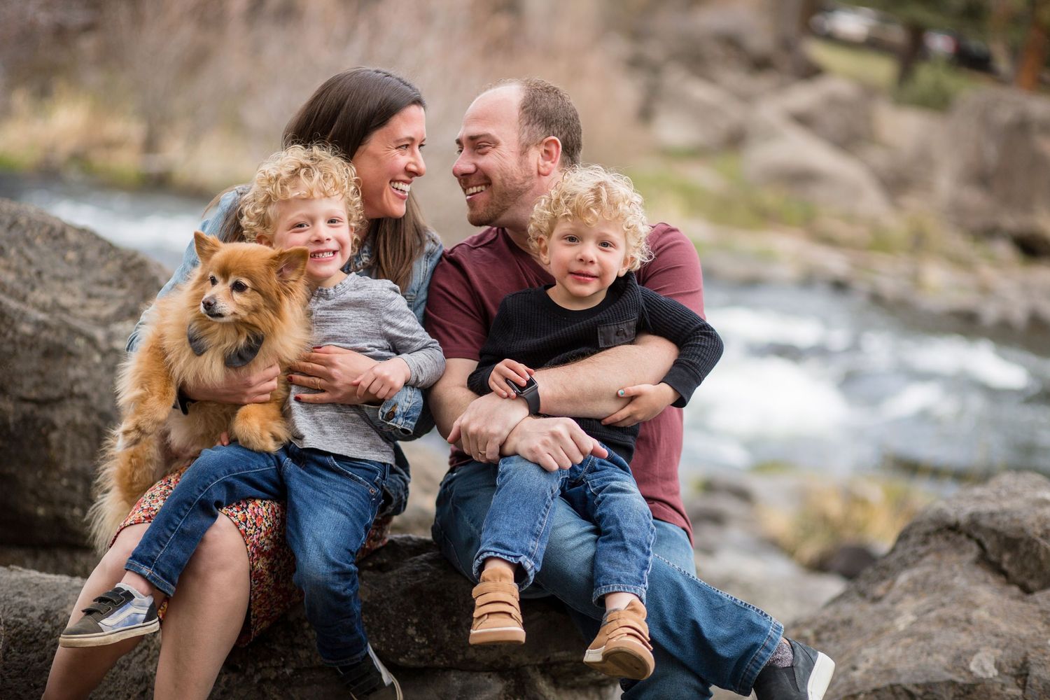 Portrait of a family in Bend, Oregon