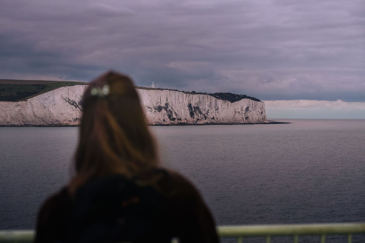 Falaises de Douvres en Angleterre depuis le ferry au départ de Calais.