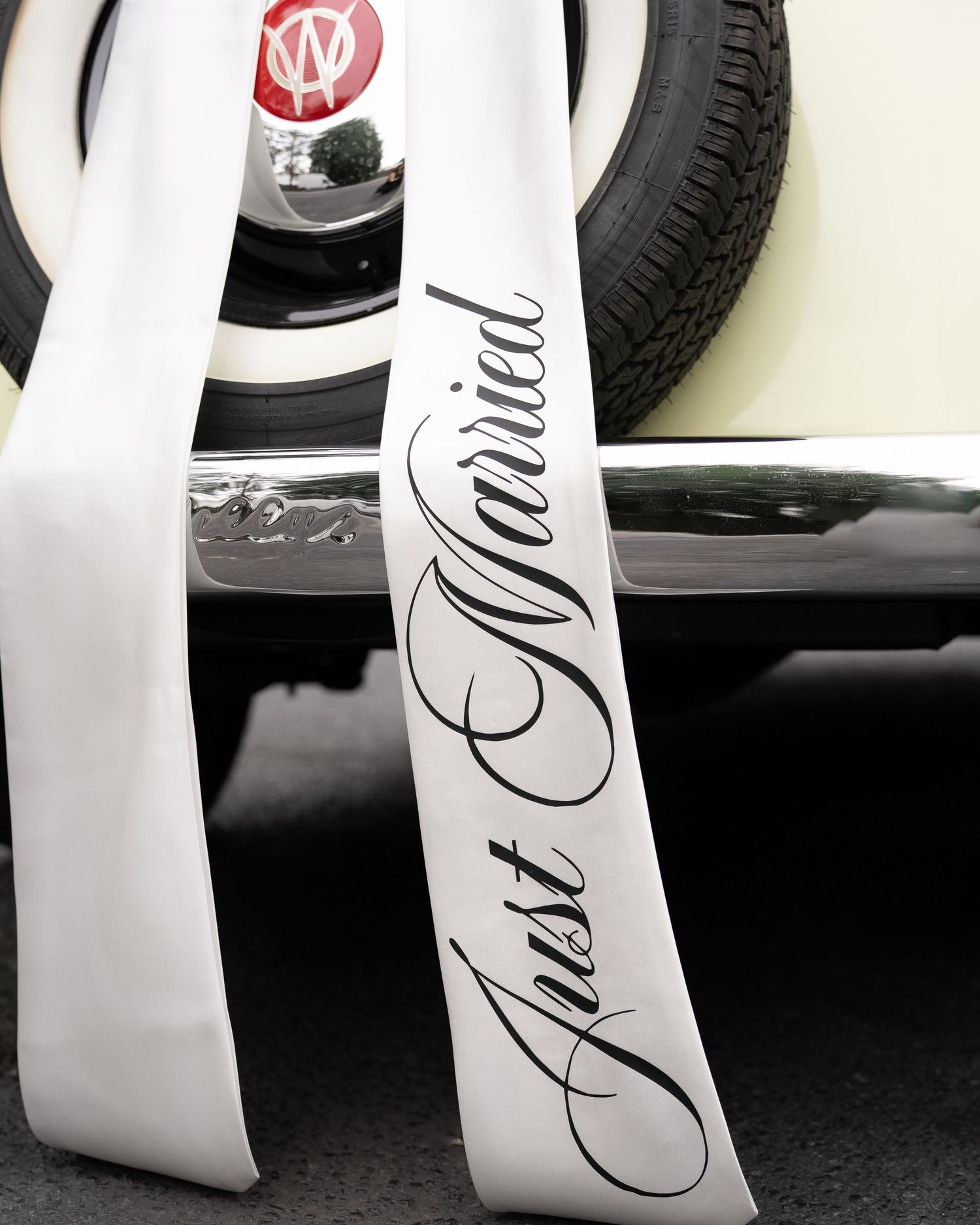 Northern Virginia wedding photography of bride and groom, timeless and romantic