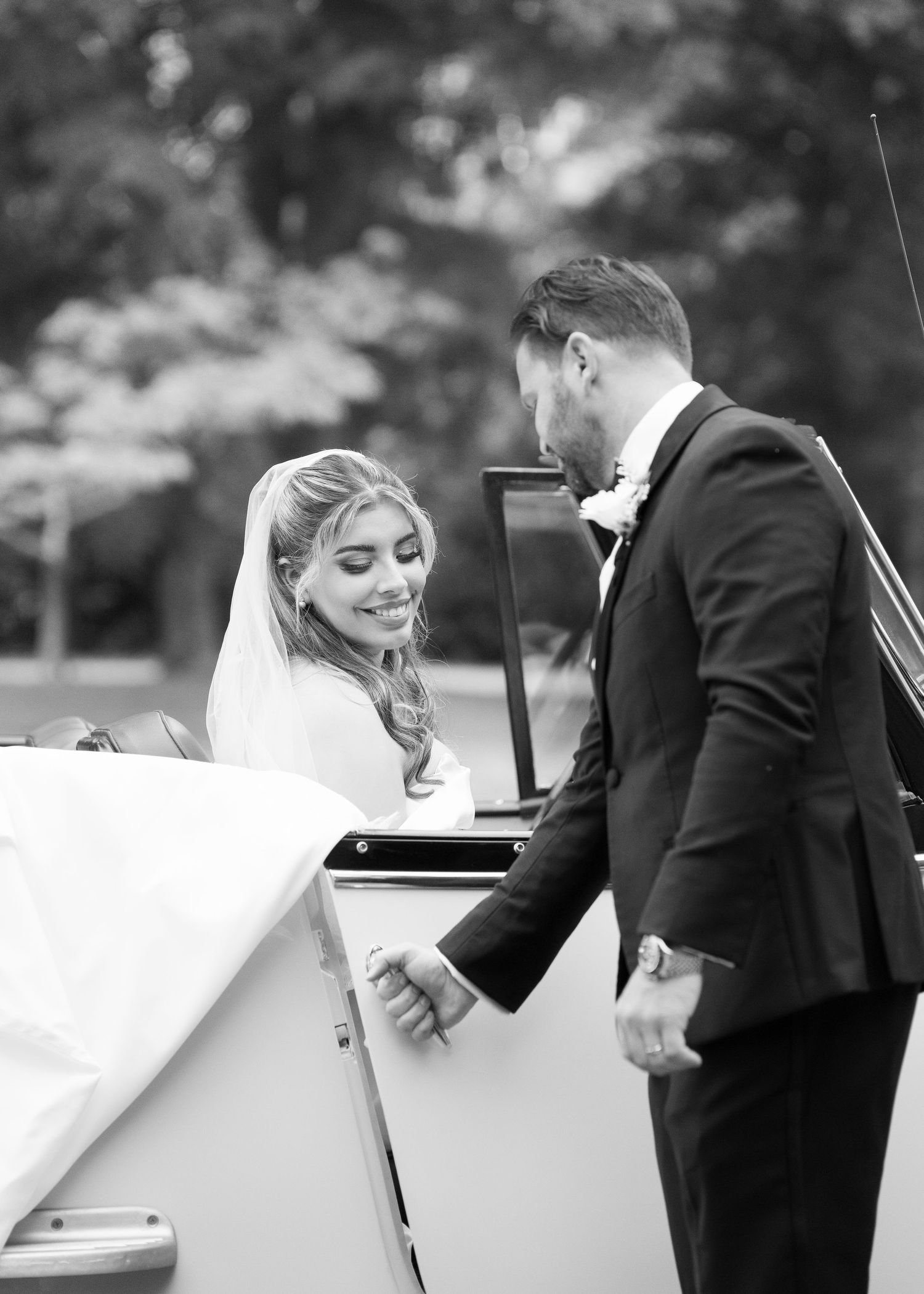 timeless Romantic wedding photography capturing a couple in North Carolina