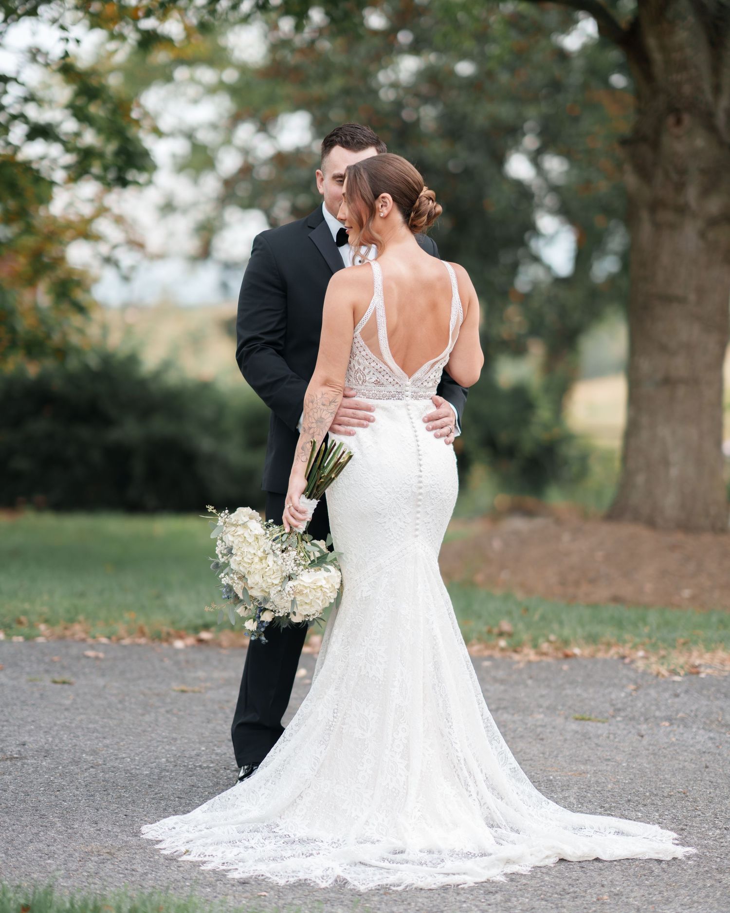 Northern Virginia wedding photography at Long Branch Historic House, capturing timeless moments