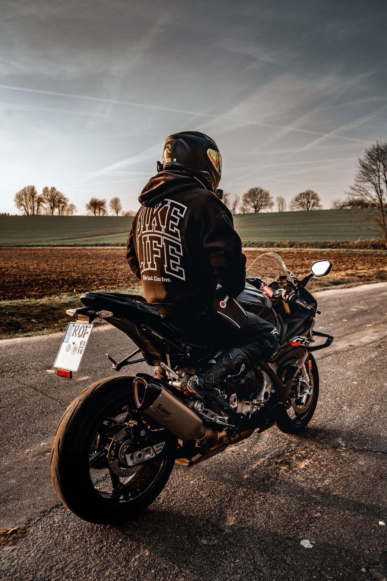 Motorradshooting mit einer BMW S 1000 RR in der Region Hersfeld-Rotenburg – Fotografie von pixelblickmedia