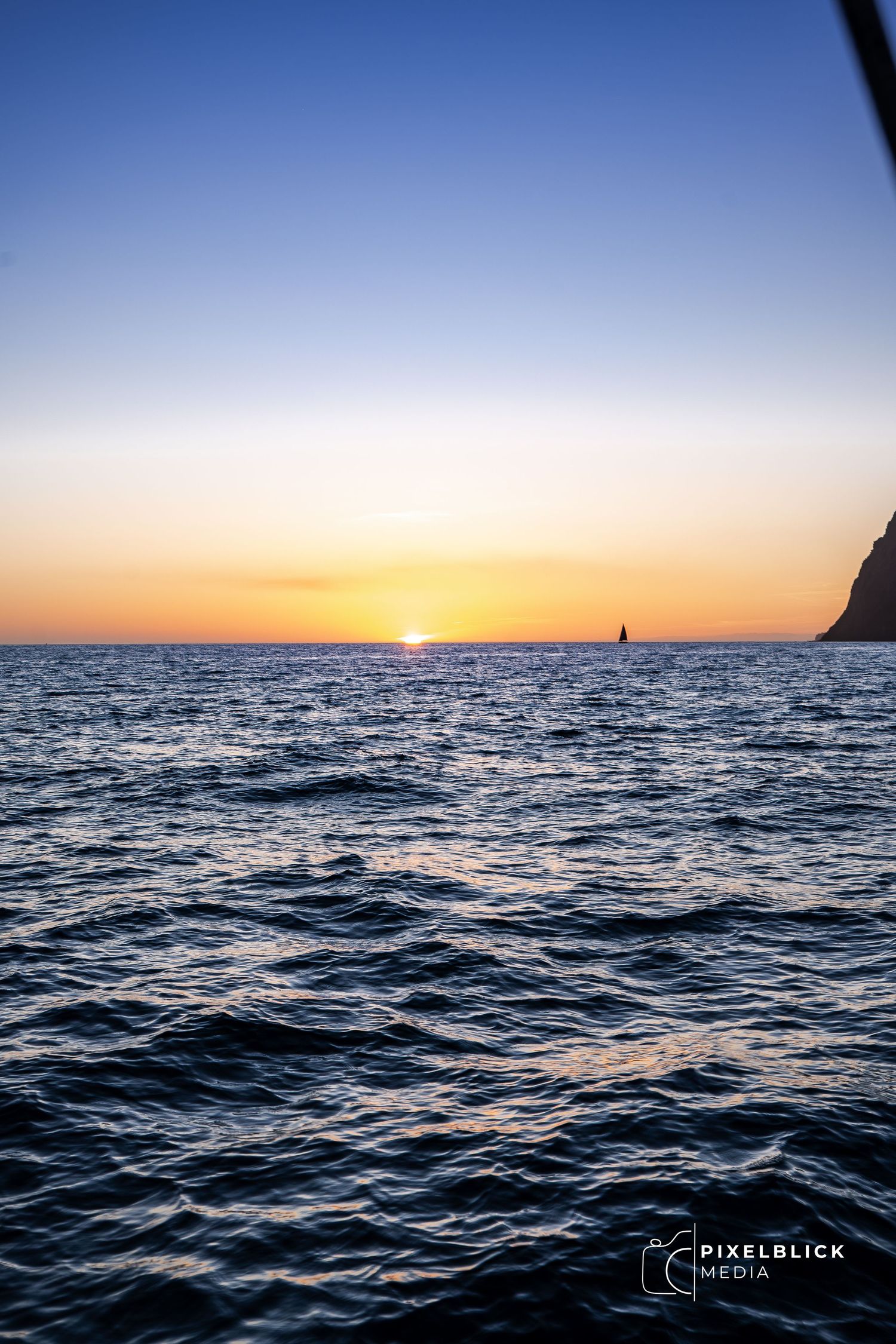 Sonnenuntergang über dem Atlantik vor Funchal, Madeira.
