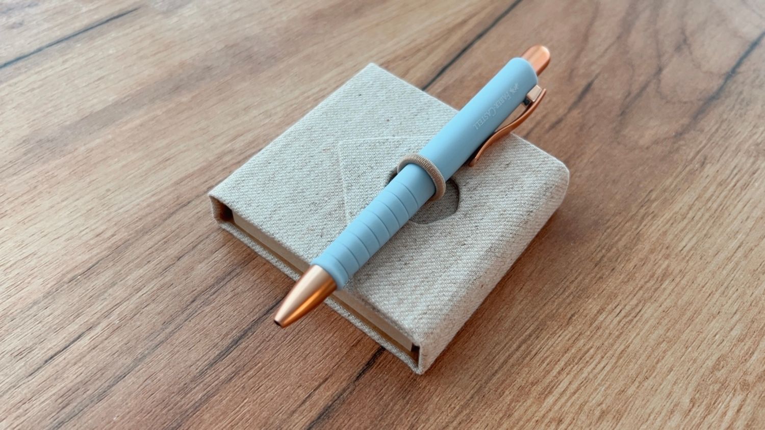PAPETERIEWERK - Kartenartikel, Fotoprodukte, Schreibwaren - Schweizer Handwerkskunst - individuelle Anlasspapeterie,  Geschenkartikel