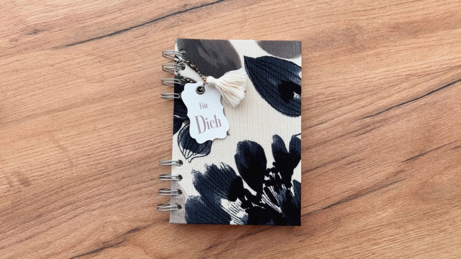PAPETERIEWERK - handgefertigt mit viel Liebe - Shop-in-Shop Maliora Atelier Arbon
