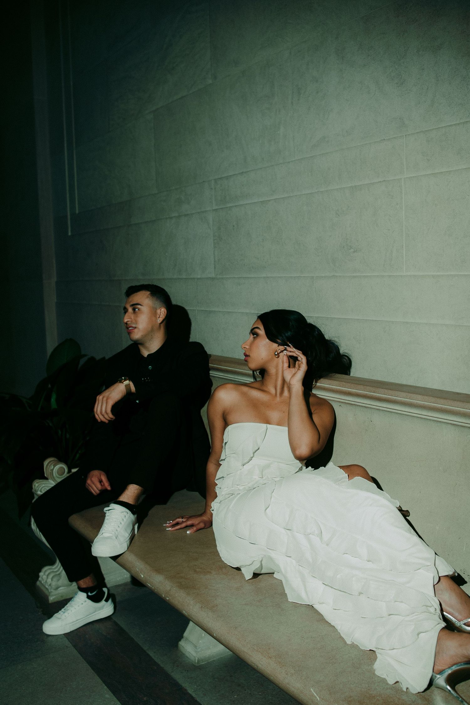 Couple moody and elegant portrait at Gallery of Art in Washington DC