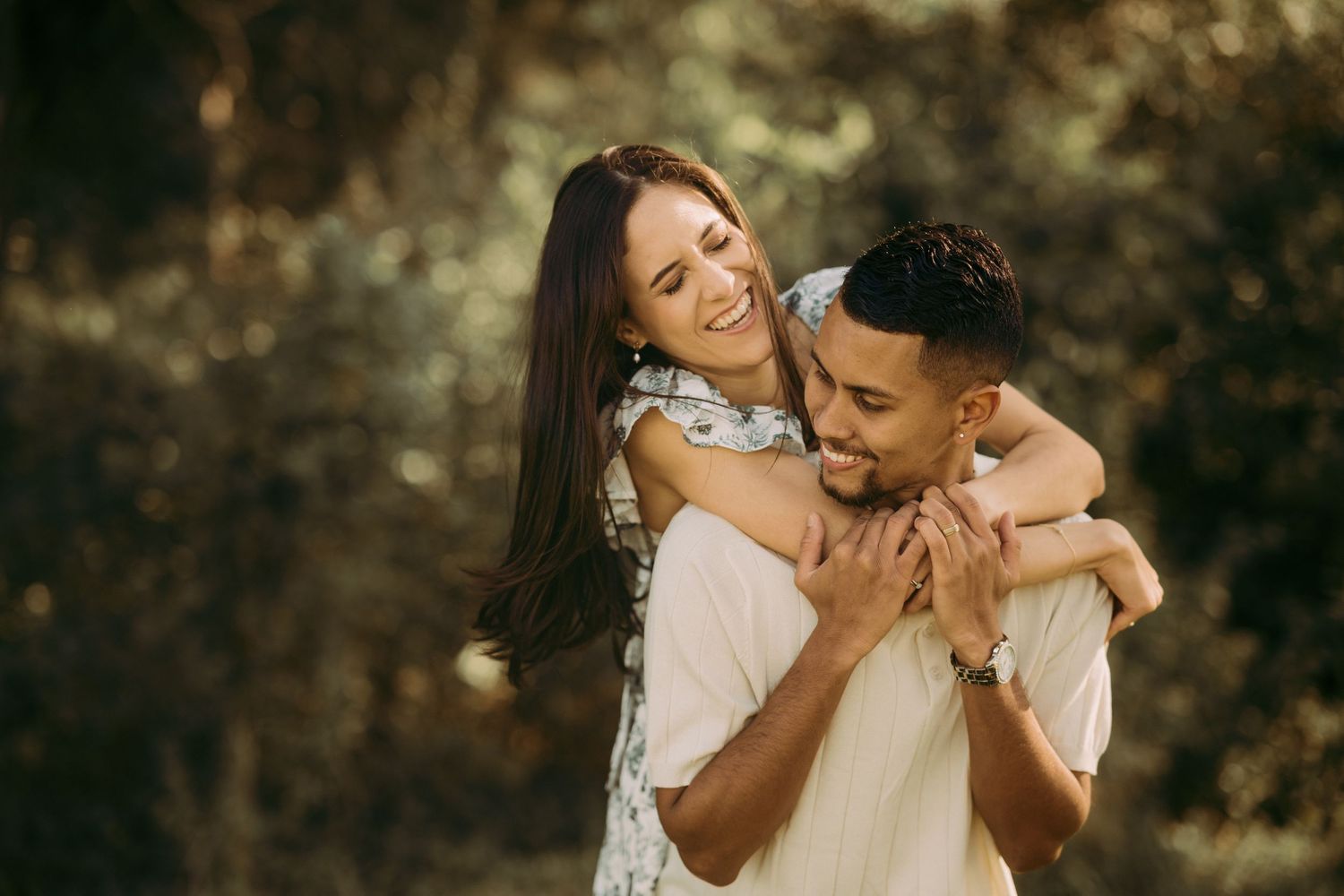 Outdoor engagement couple portrait in Manassas battlefield at golden hour