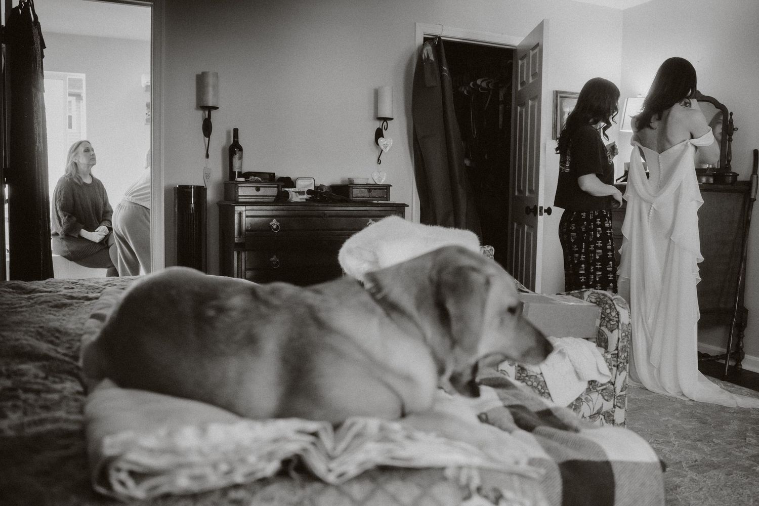 Candid getting ready for a wedding black and white