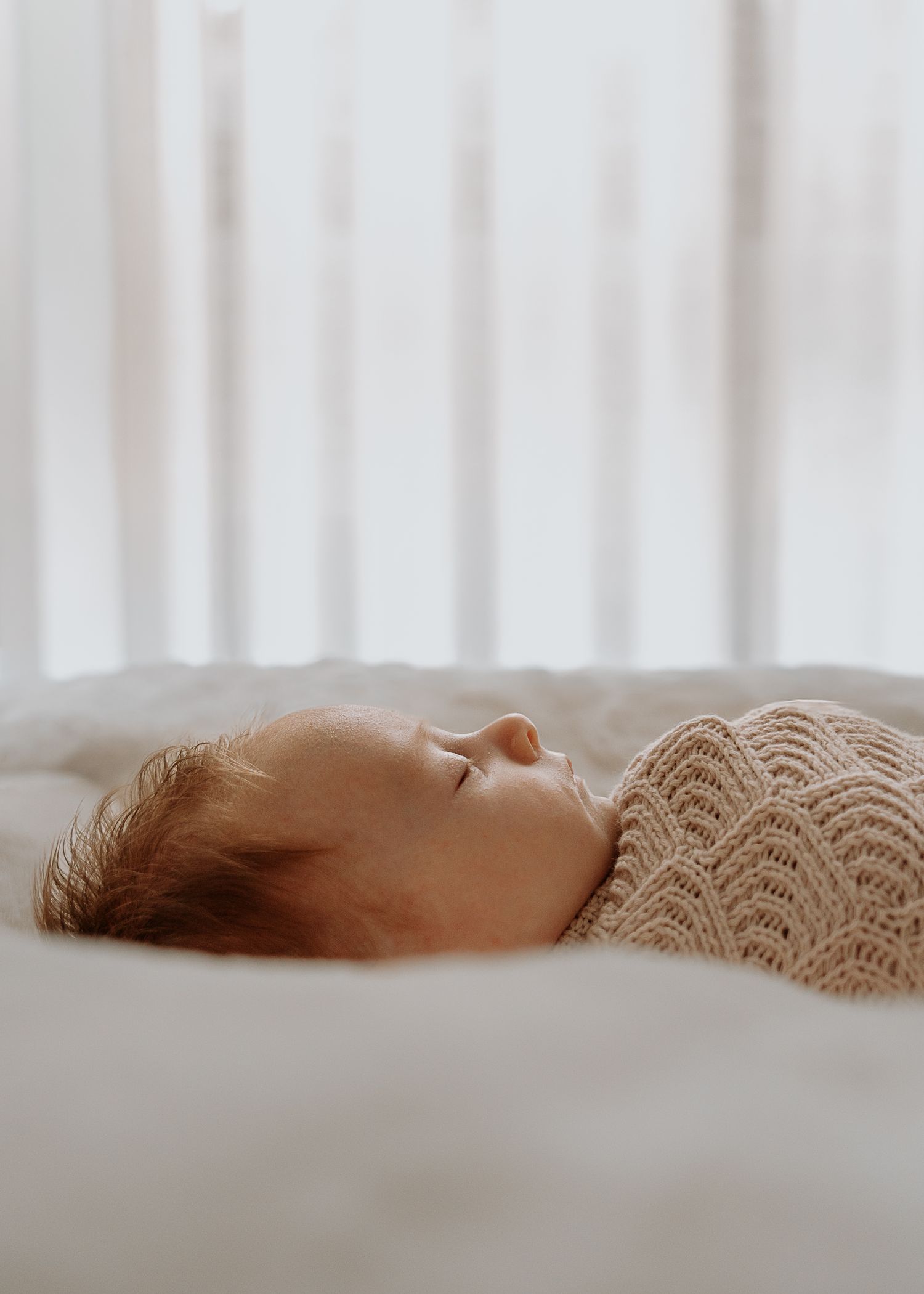 Newborn photographer Sydney Northern Beaches maternity newborn family photography session