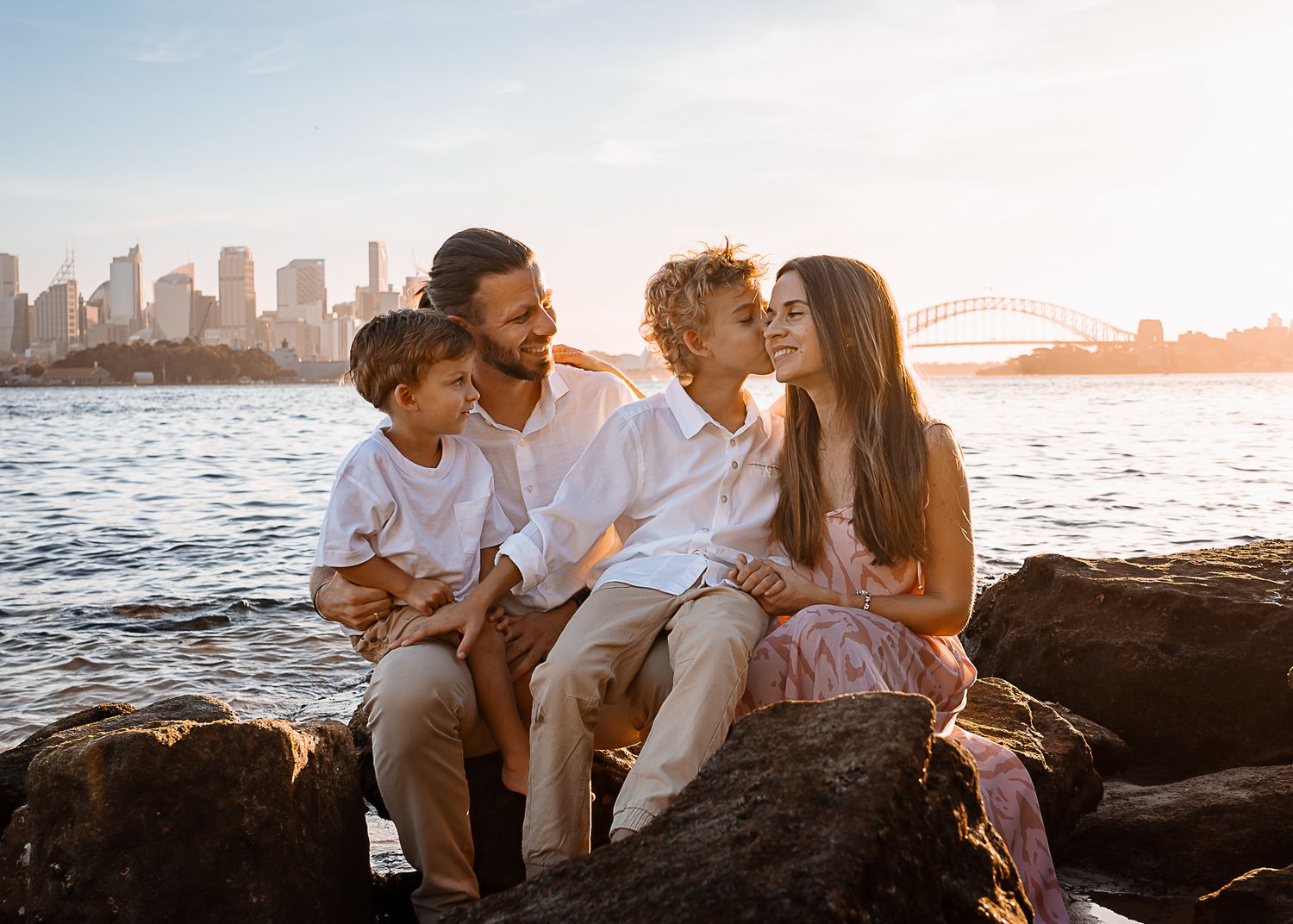 Family photographer Sydney Northern Beaches maternity newborn family photography session