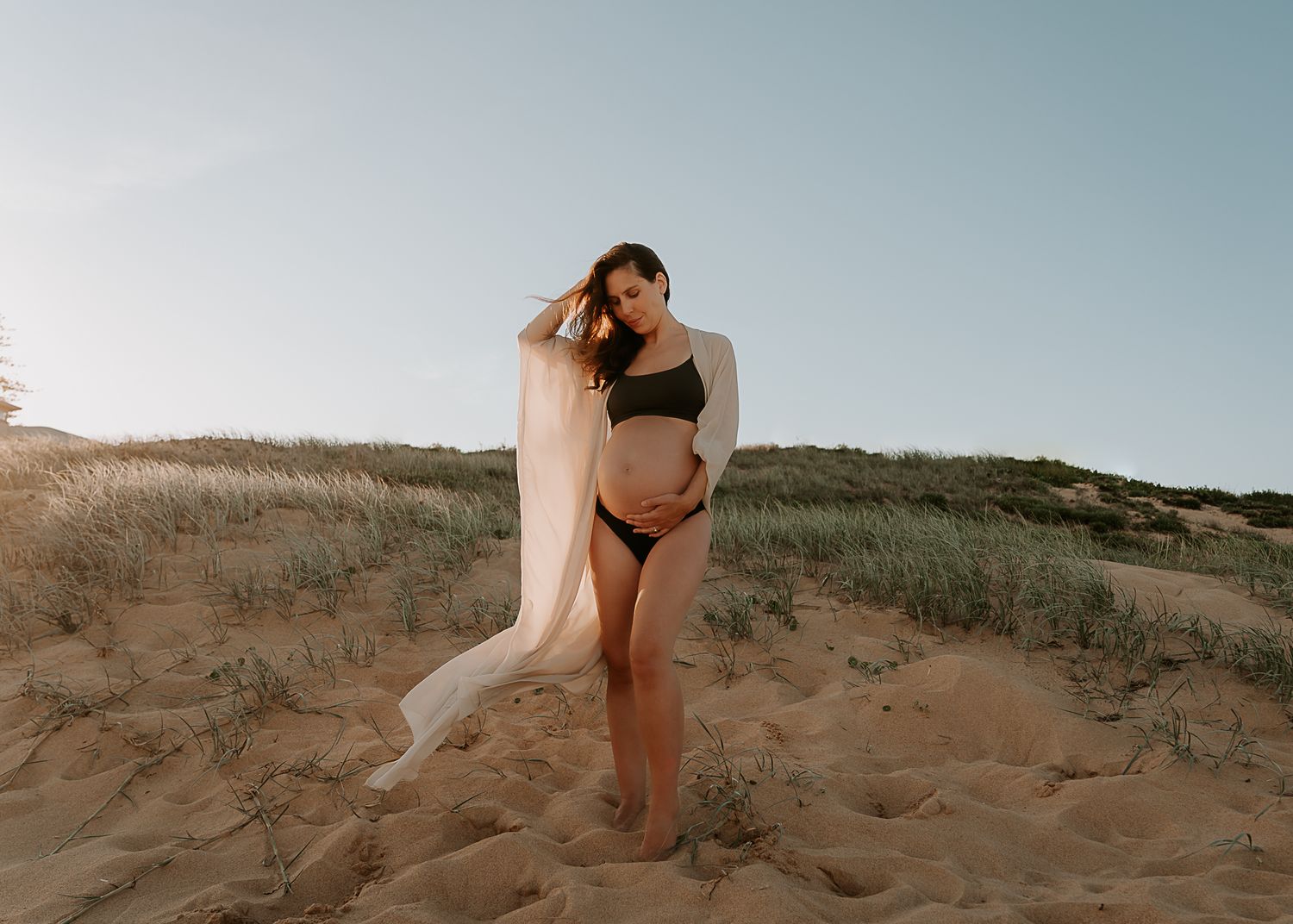 Maternity photographer Sydney Northern Beaches maternity newborn family photography session