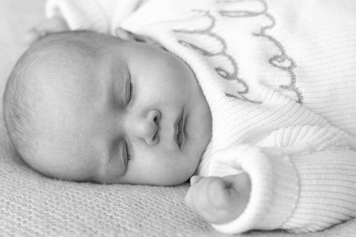 Sweet baby photos by Sarah Cullen in Newport