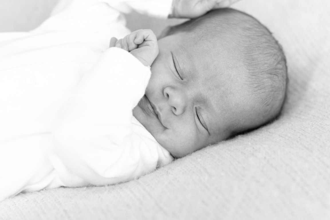 Newborn photos photoshoot photo shoot south wales