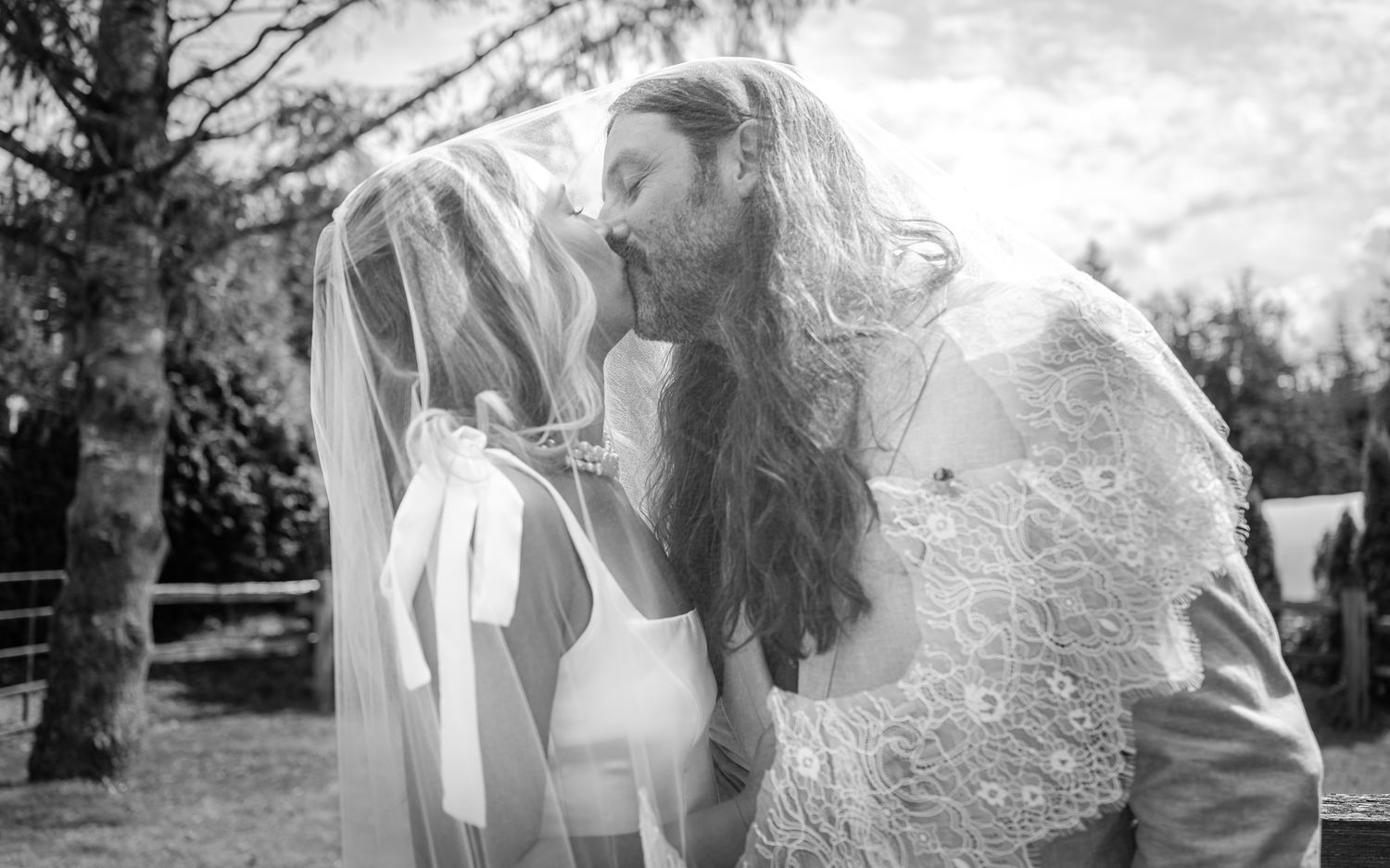 Relaxed wedding photography capturing authentic human connection
