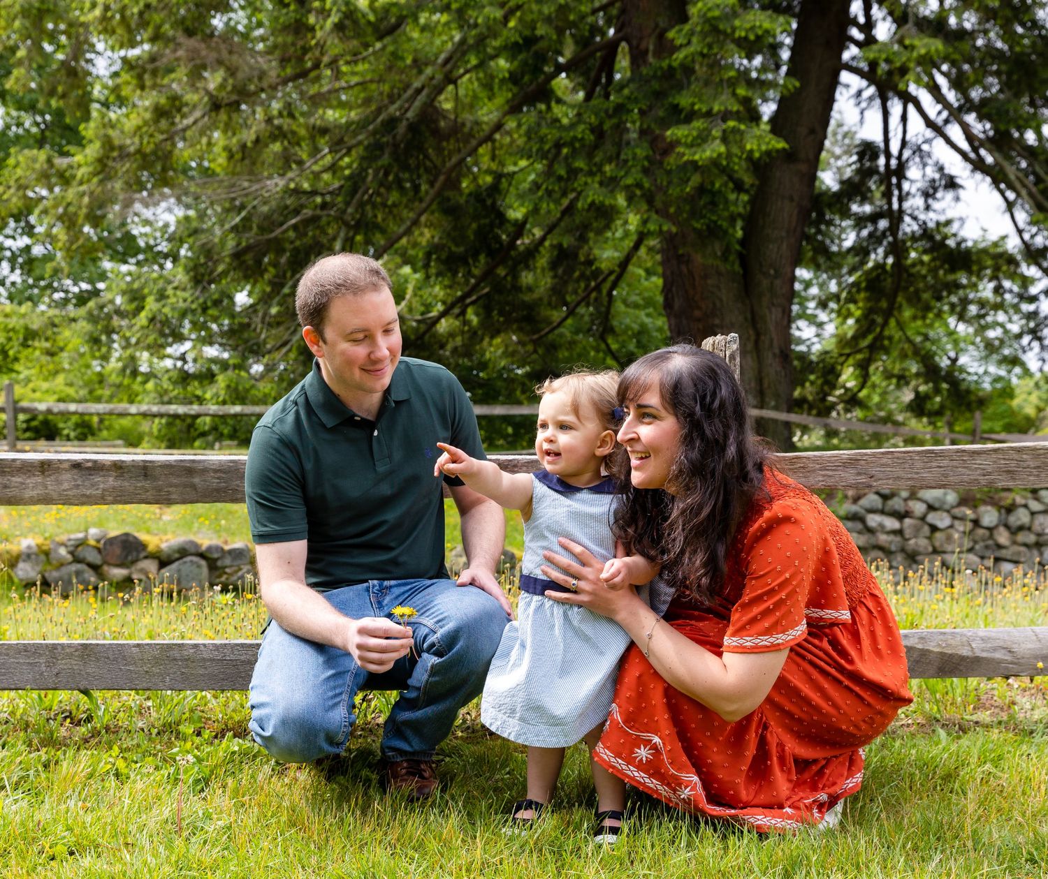 Outdoor family portrait session in Concord, Massachusetts, captured by photographer Jessica Vultaggio.