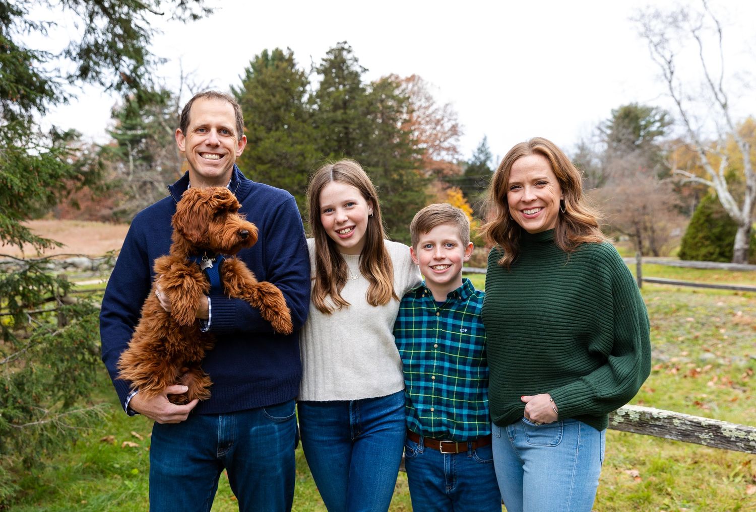 Outdoor family portrait session in Concord, Massachusetts, captured by photographer Jessica Vultaggio.