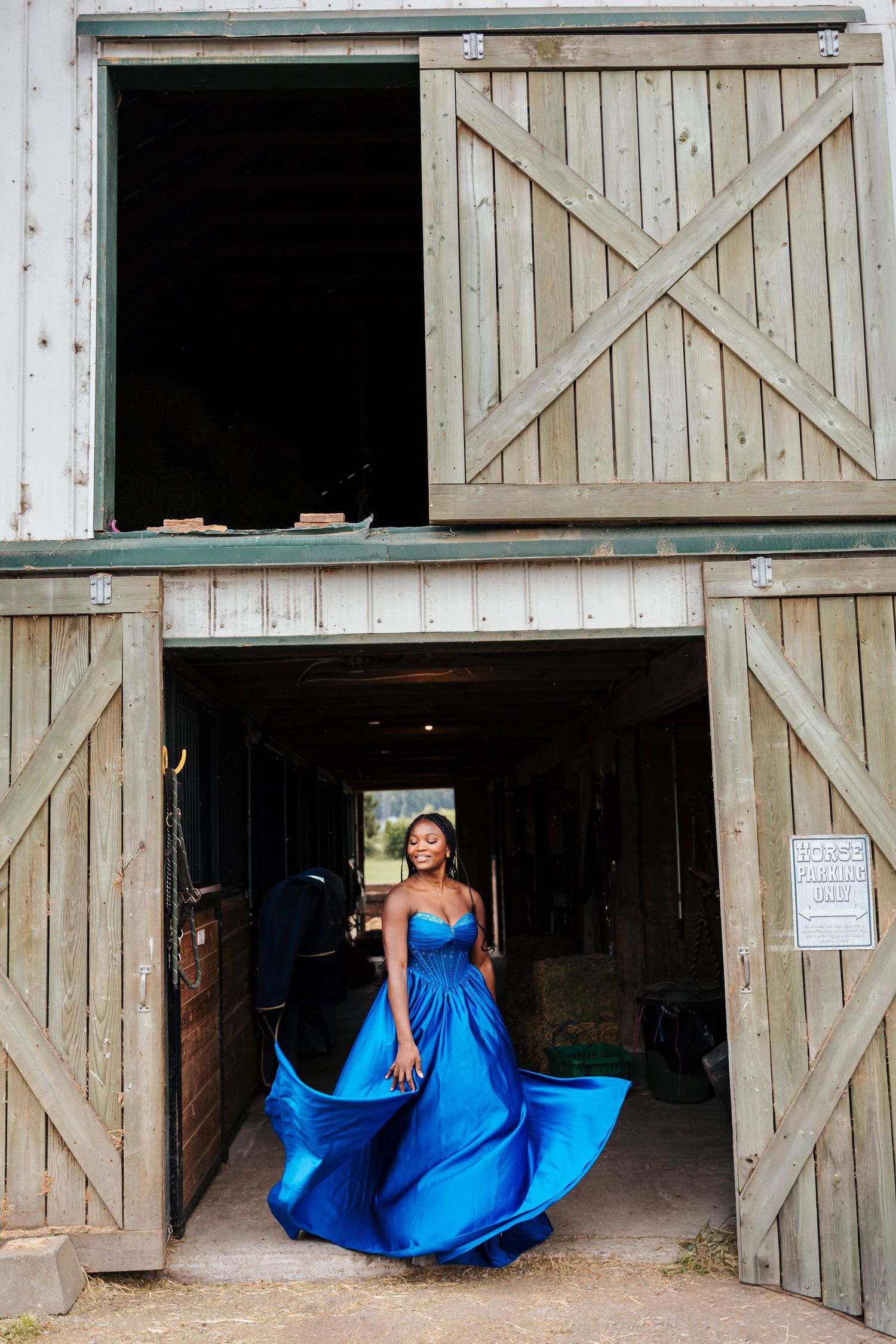 graduation photoshoot, family photographer, grad dress, equine photographer, pictures with horses. edmonton and st.albert photographer