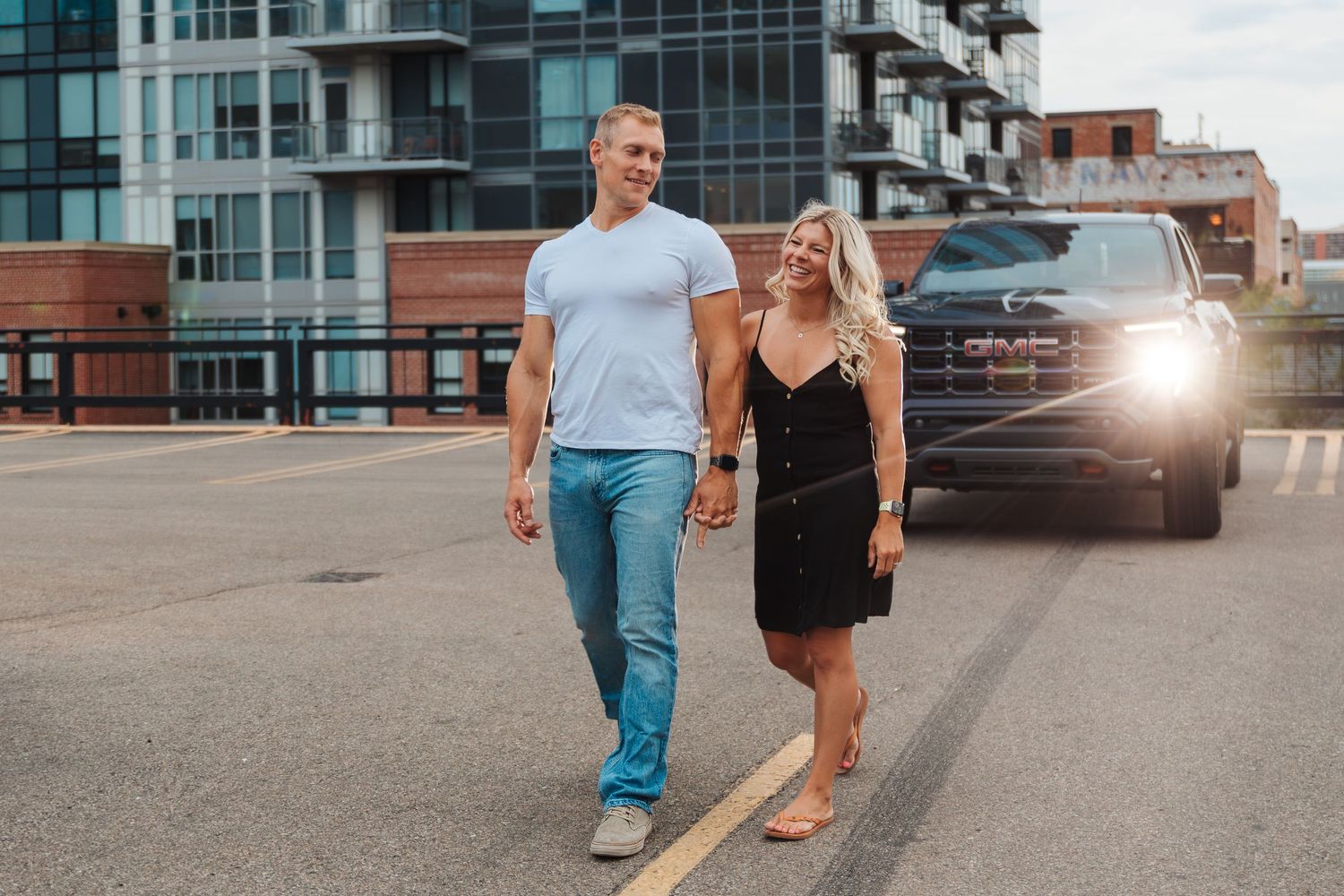 downtown edmonton, date night, engagement photoshoot, family and wedding photographer, couples photos, city spots for pictures, YEG,