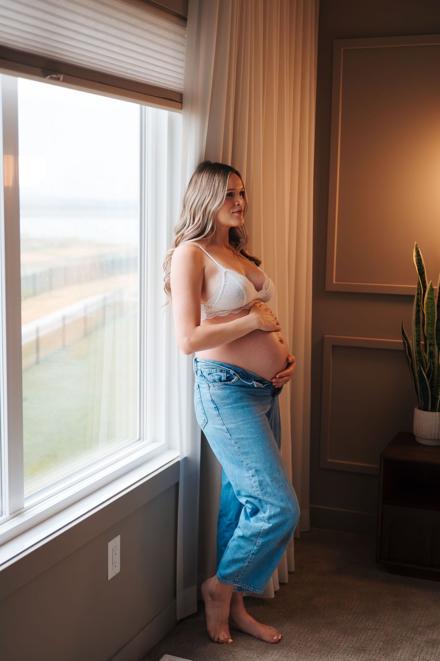 stony plain and spruce grove family and wedding photography, maternity photos, pregnancy, St.Albert moms groups, newborn photography, Leduc