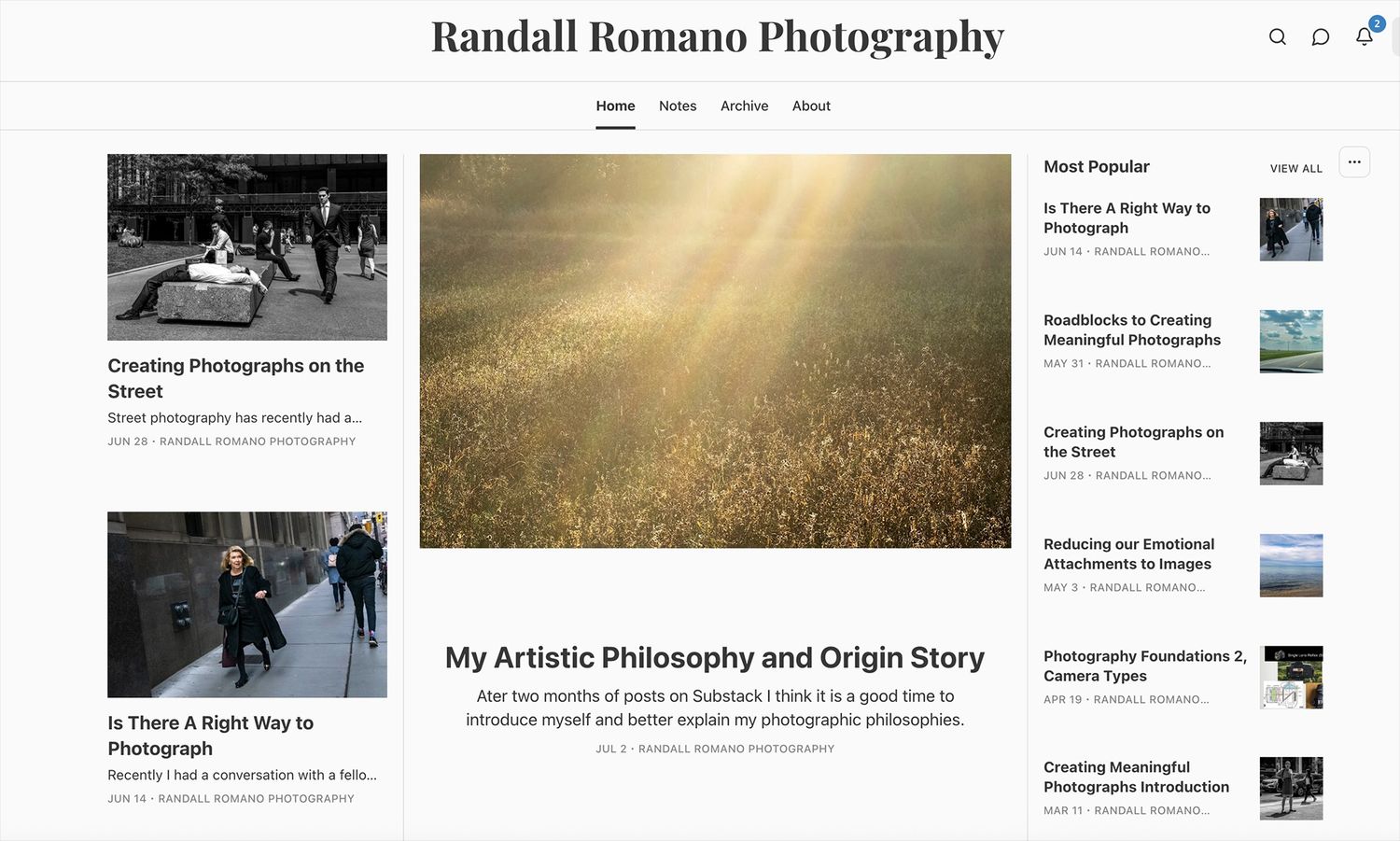 Screenshot of Randall Romano Photography blog featuring black and white street photography articles.