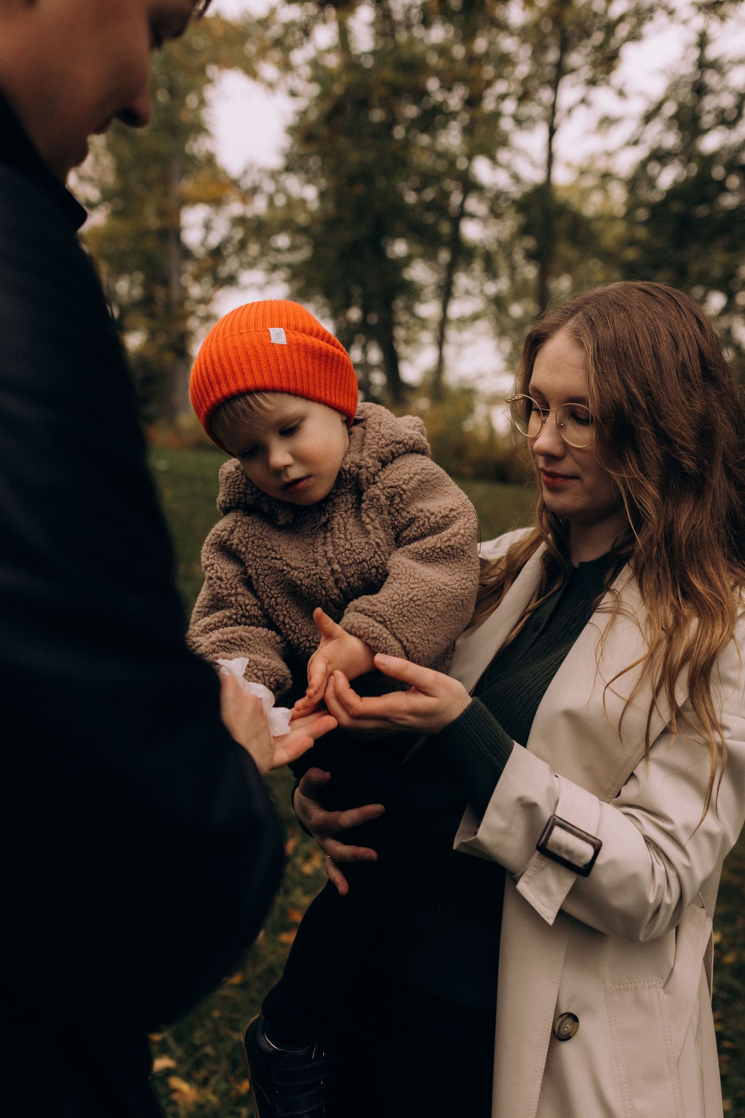 captured.by.aliia - Cinematic lifestyle destination documentary photographer Europe, Berlin. Wedding, Elopement, Couple, Love story, Family