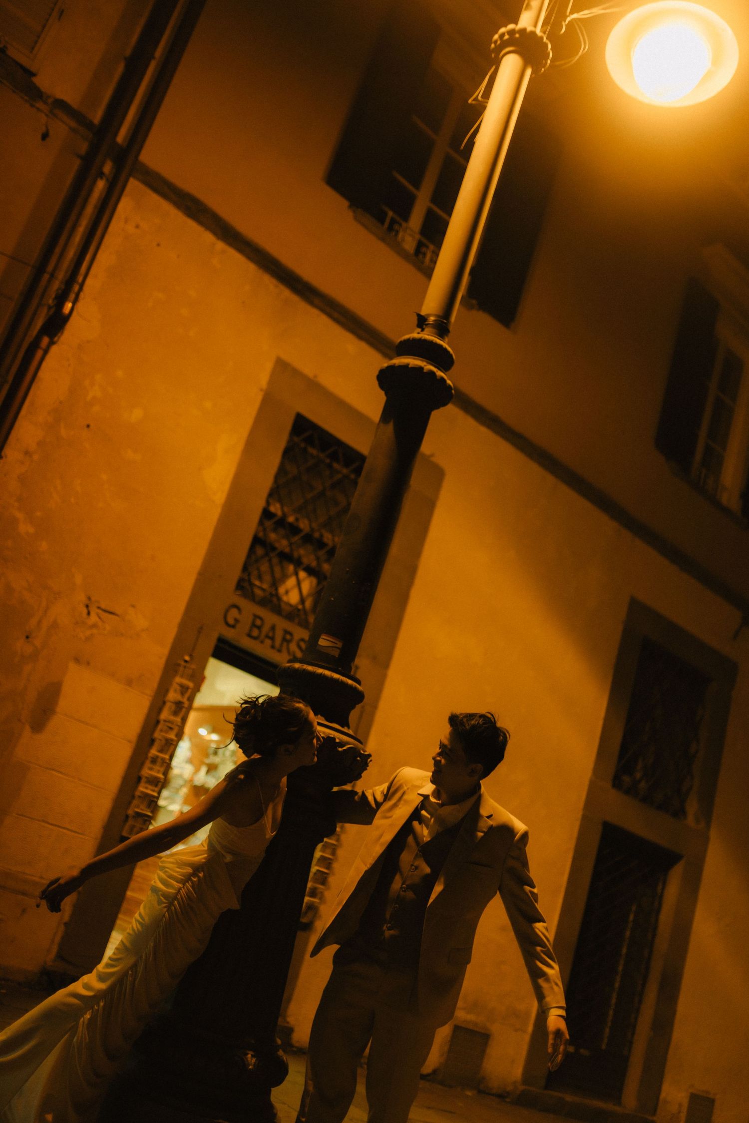 captured.by.aliia - Cinematic lifestyle destination documentary photographer Europe, Berlin. Wedding, Elopement, Couple, Love story, Family