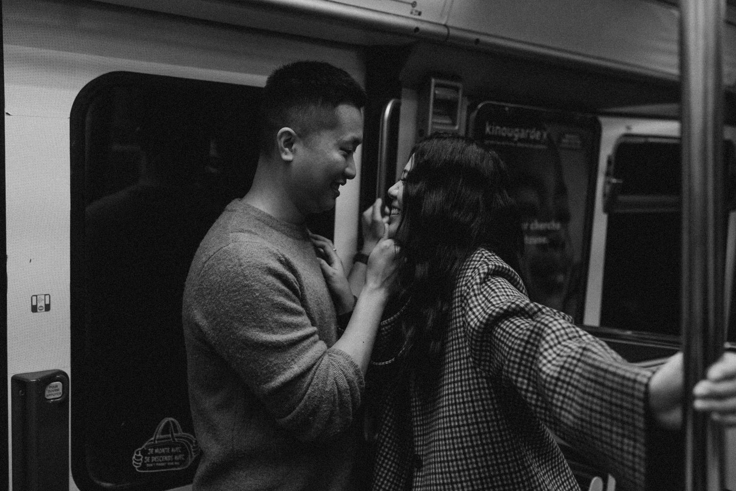 Cinematic travel photographer in Berlin. Elopement, wedding, couple stories. Paris, Amsterdam, Milan, Florence, Amalfi, Dolomites, Nice,...