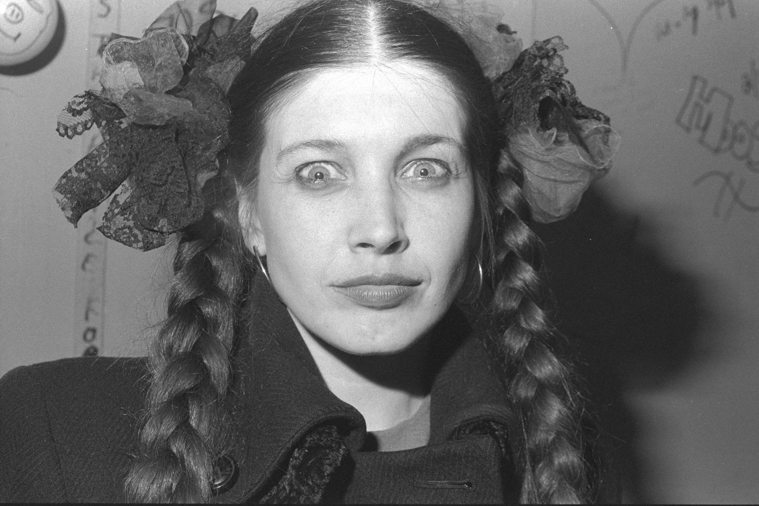Lene Lovich @ JB Scotts in Albany, NY - 1979  - Photograph by Richard D. Schoenberg
