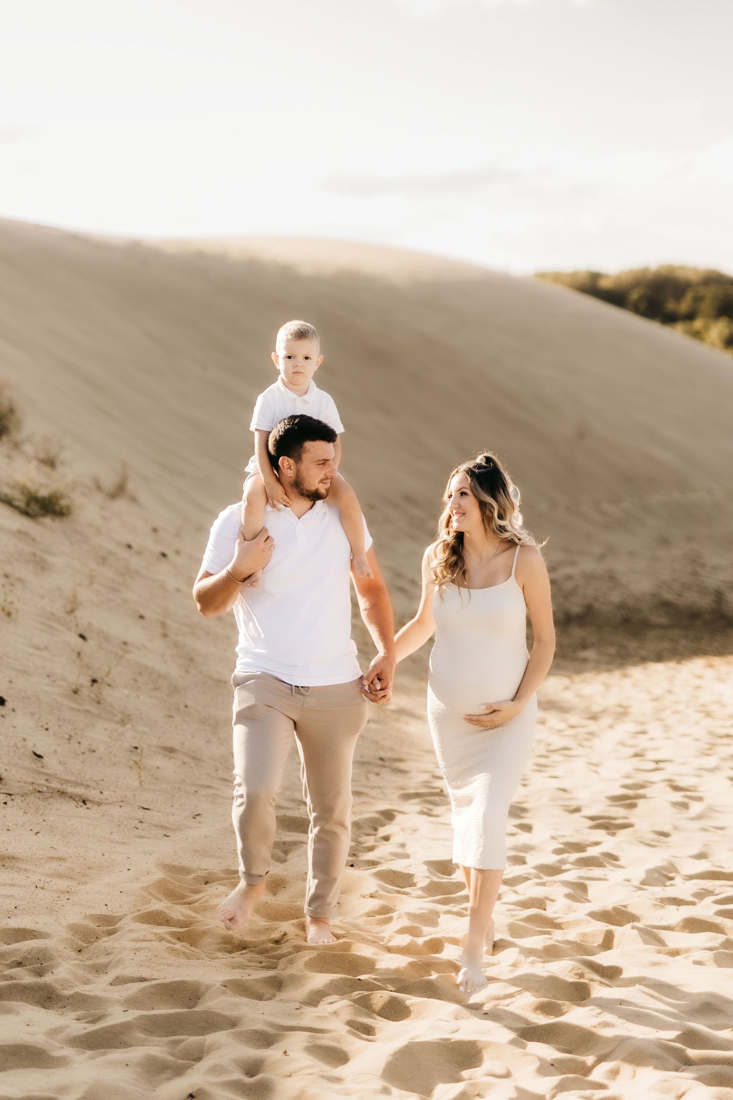 family walking foto sunce vjenčanje fotograf